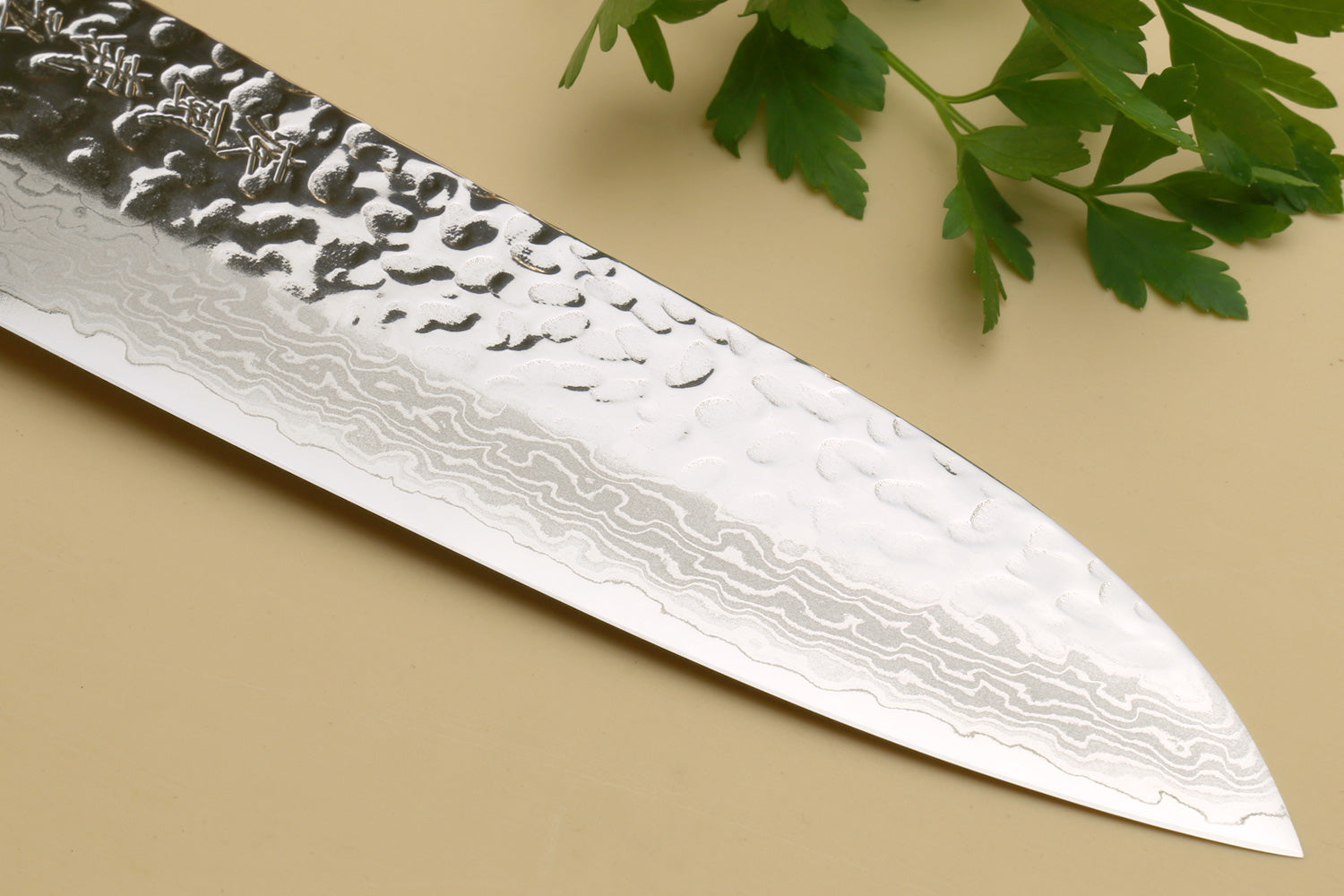 Santoku VG-10 Damasco 180 mm view 4